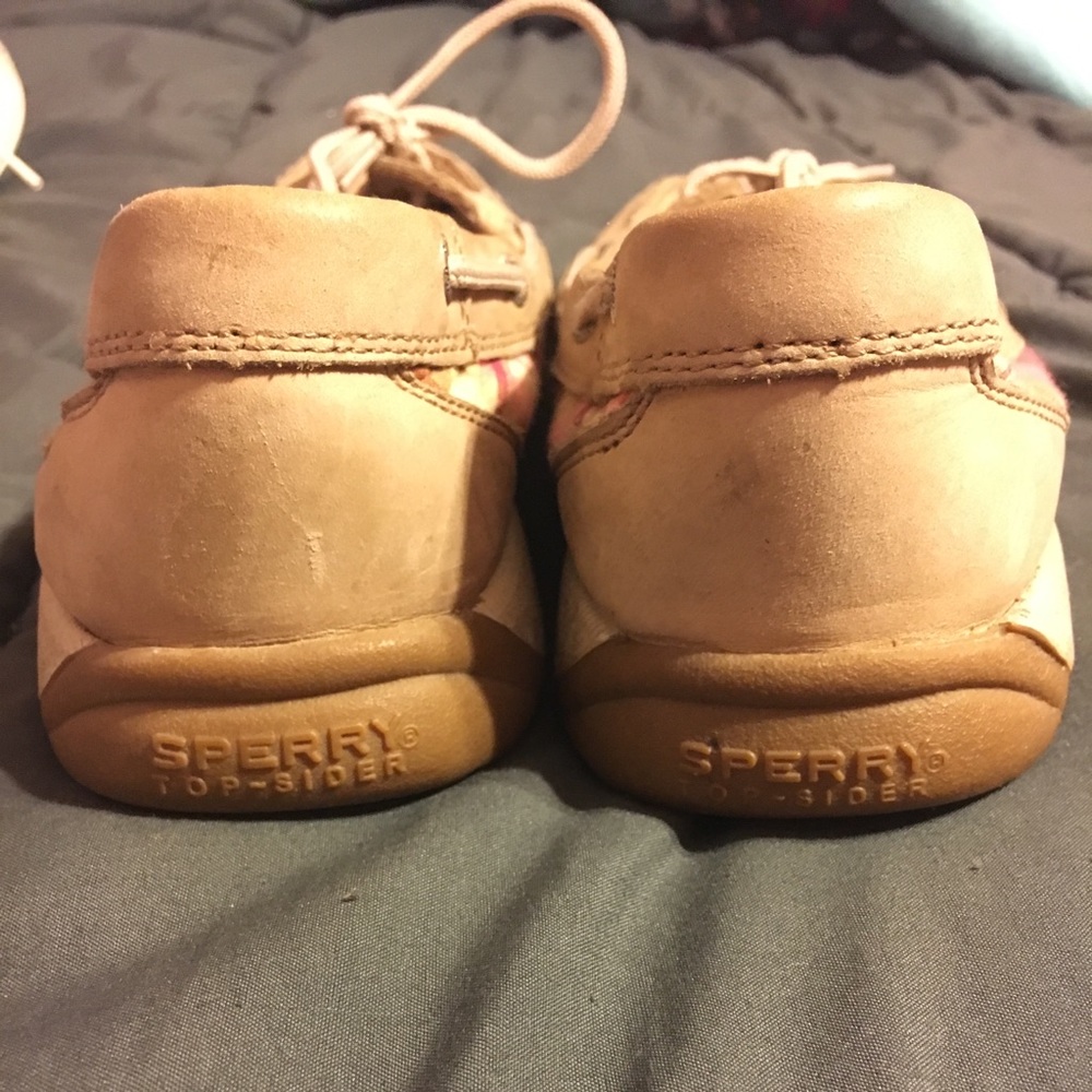 Sperry slide on shoe